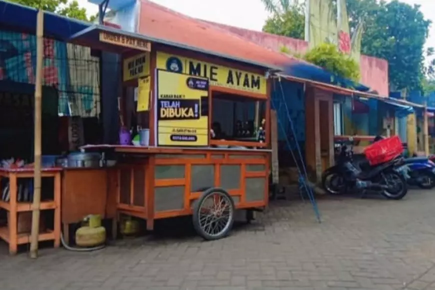 Mie Ayam Pak Gino: Rasa yang Menggoda di Setiap Suapan